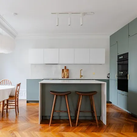 Veeve - Blanche Harmony Paris